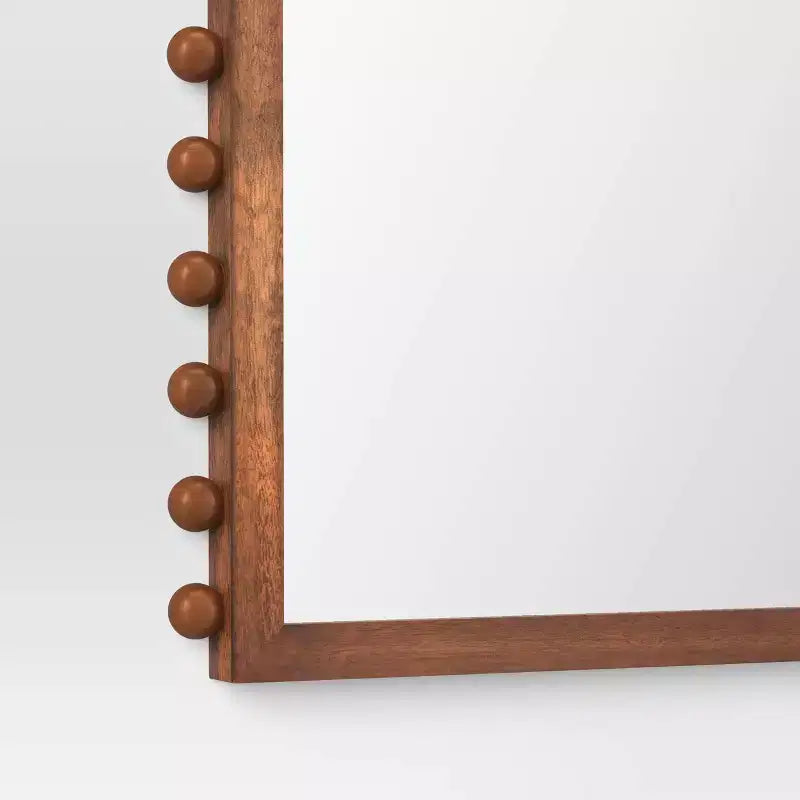 Miroir sur pied sculpté perlé 25"x65"