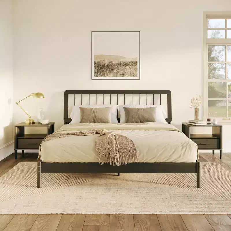 King Spindle Headboard Bed